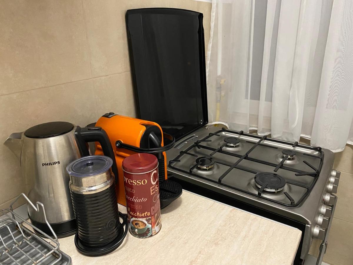 Home Away - Chic And Cozy Apartment コンスタンツァ エクステリア 写真