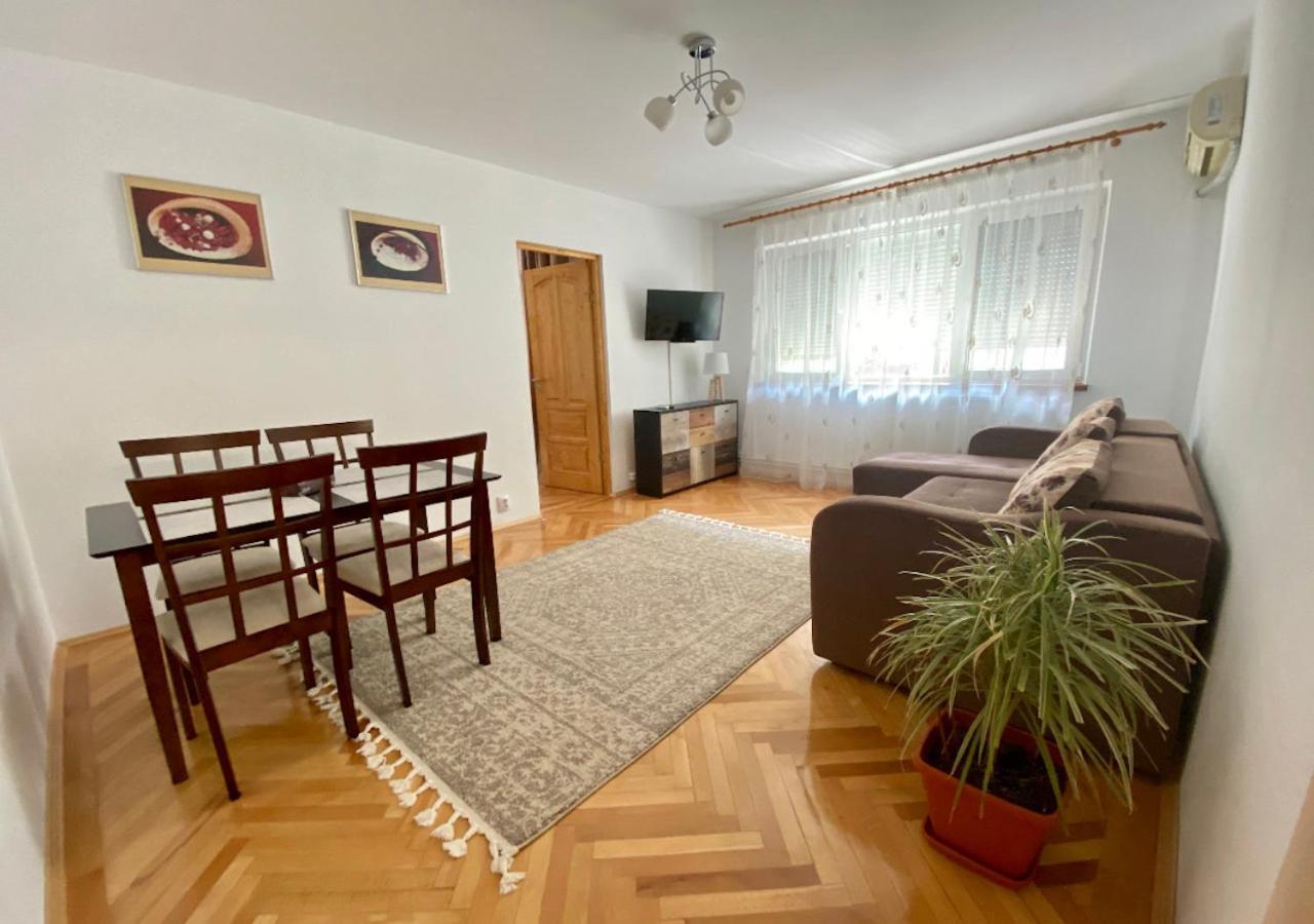 Home Away - Chic And Cozy Apartment コンスタンツァ エクステリア 写真